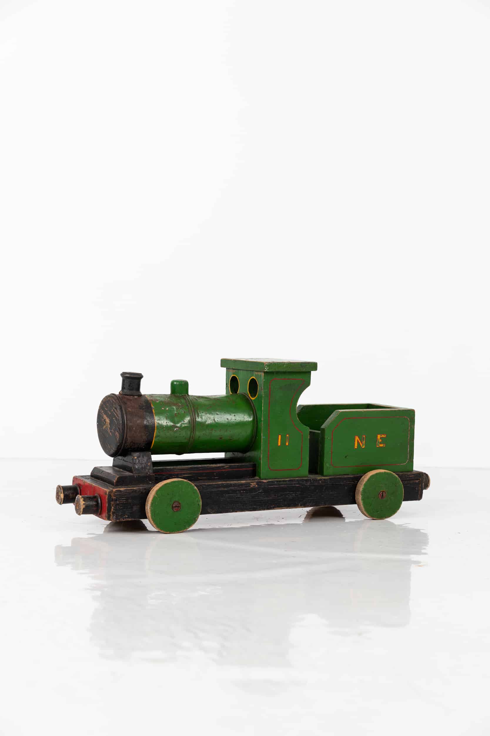 Modèle de train jouet