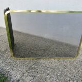 Fireplace screen with 2 panels in gilded brass and expanded metal, 1970s.