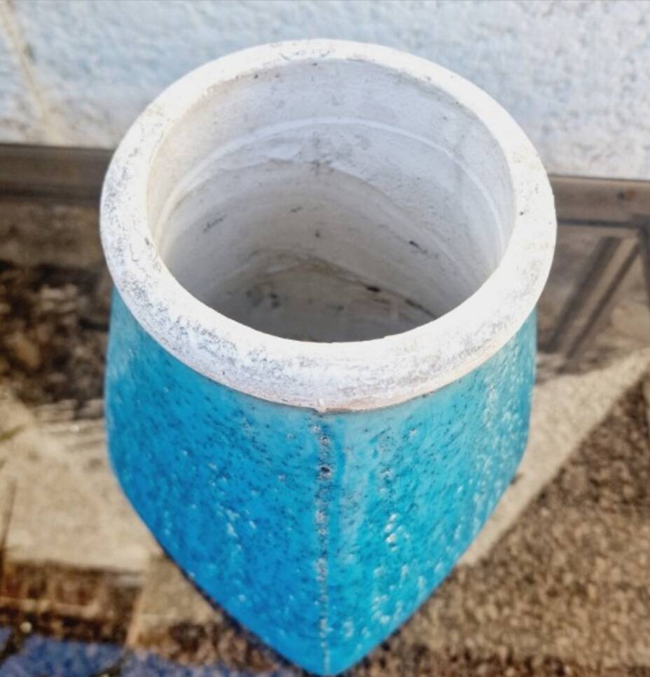 Turquoise cracked ceramic vase