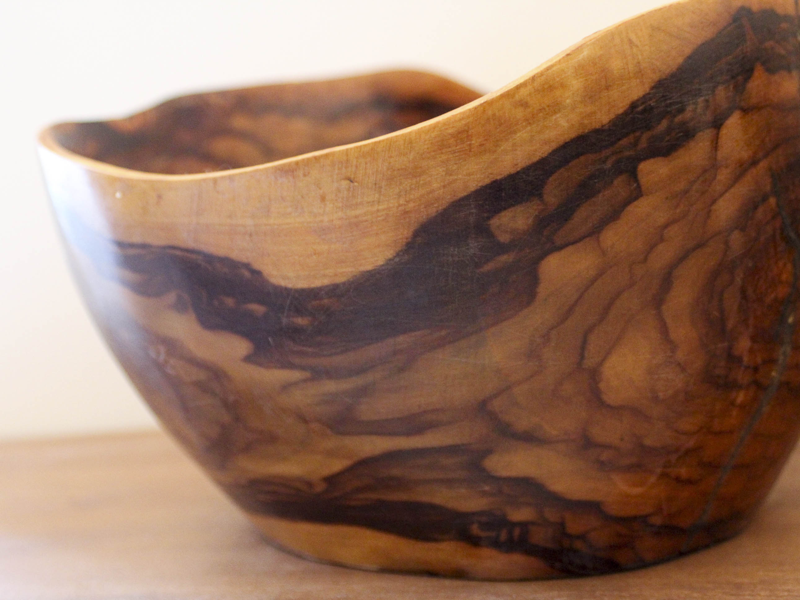 Saladier vintage en bois d'olivier Saint Paul