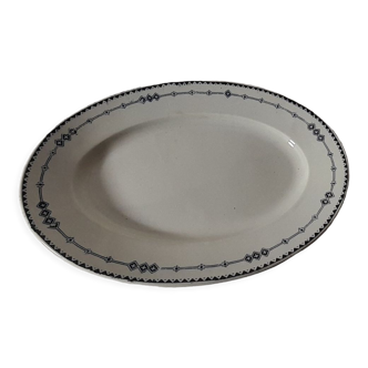Plat ovale  en porcelaine opaque  de  Gien modèle Russia L 34 cm