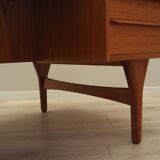 Teak desk, Danish design, 1960s, designer: Vald Mortensen, production: Odense