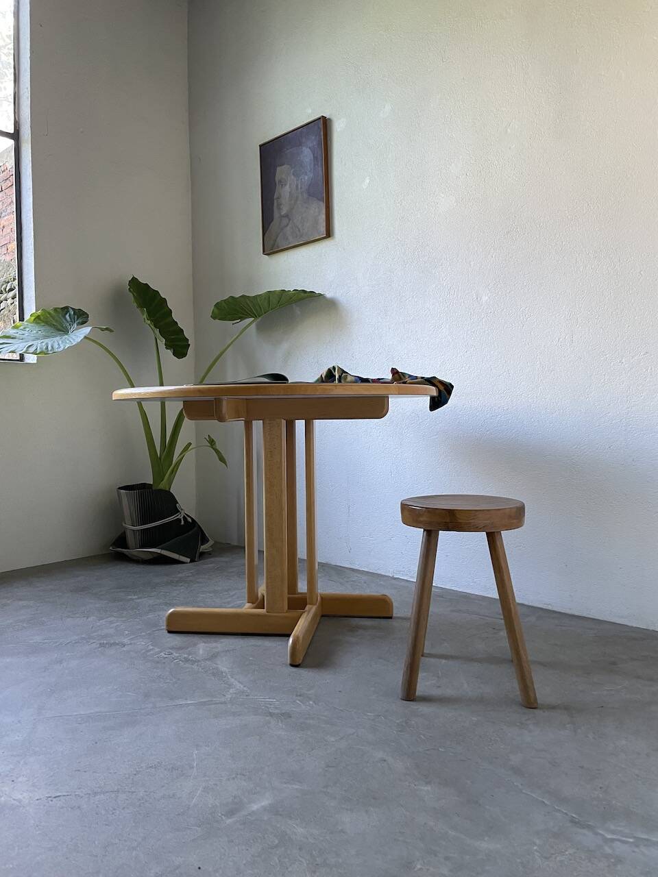 80s round beech table