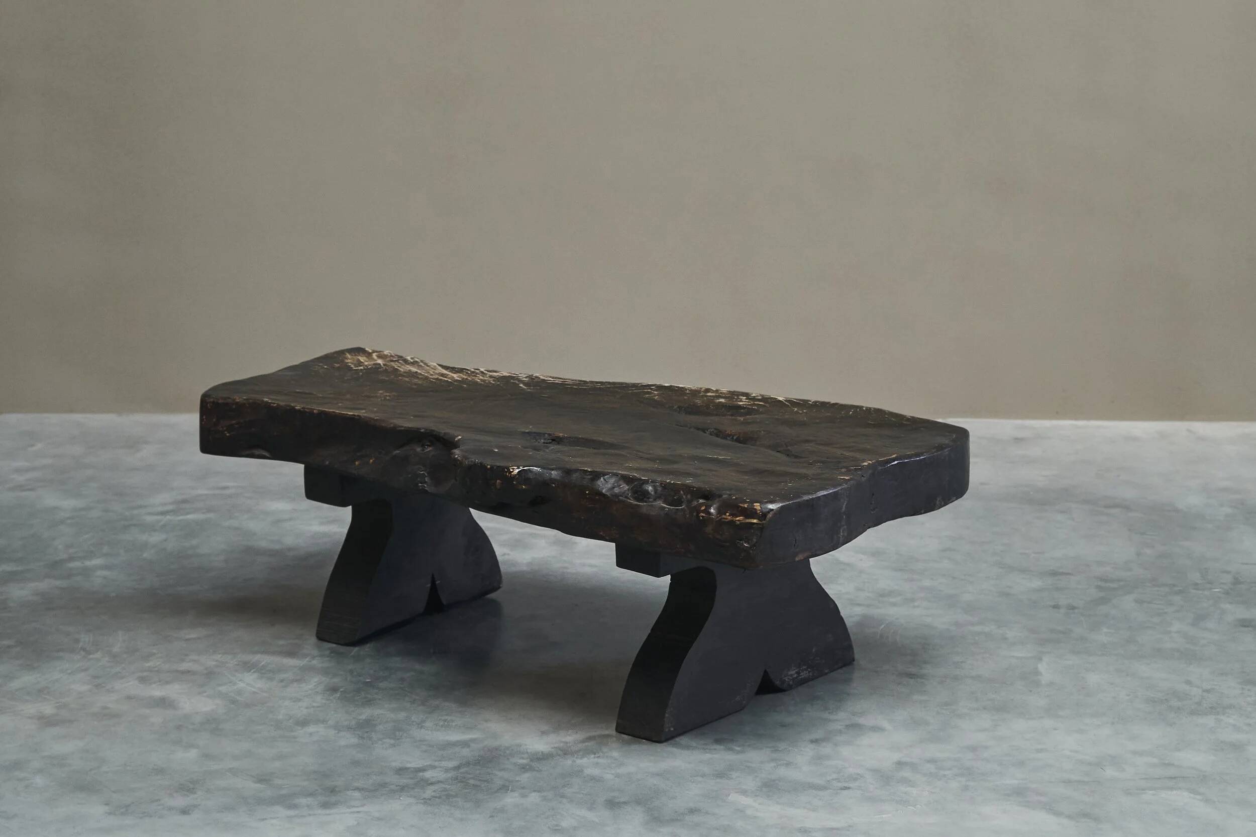 Sculptural coffee table in solid wood with natural edges, Europe, 1960s.