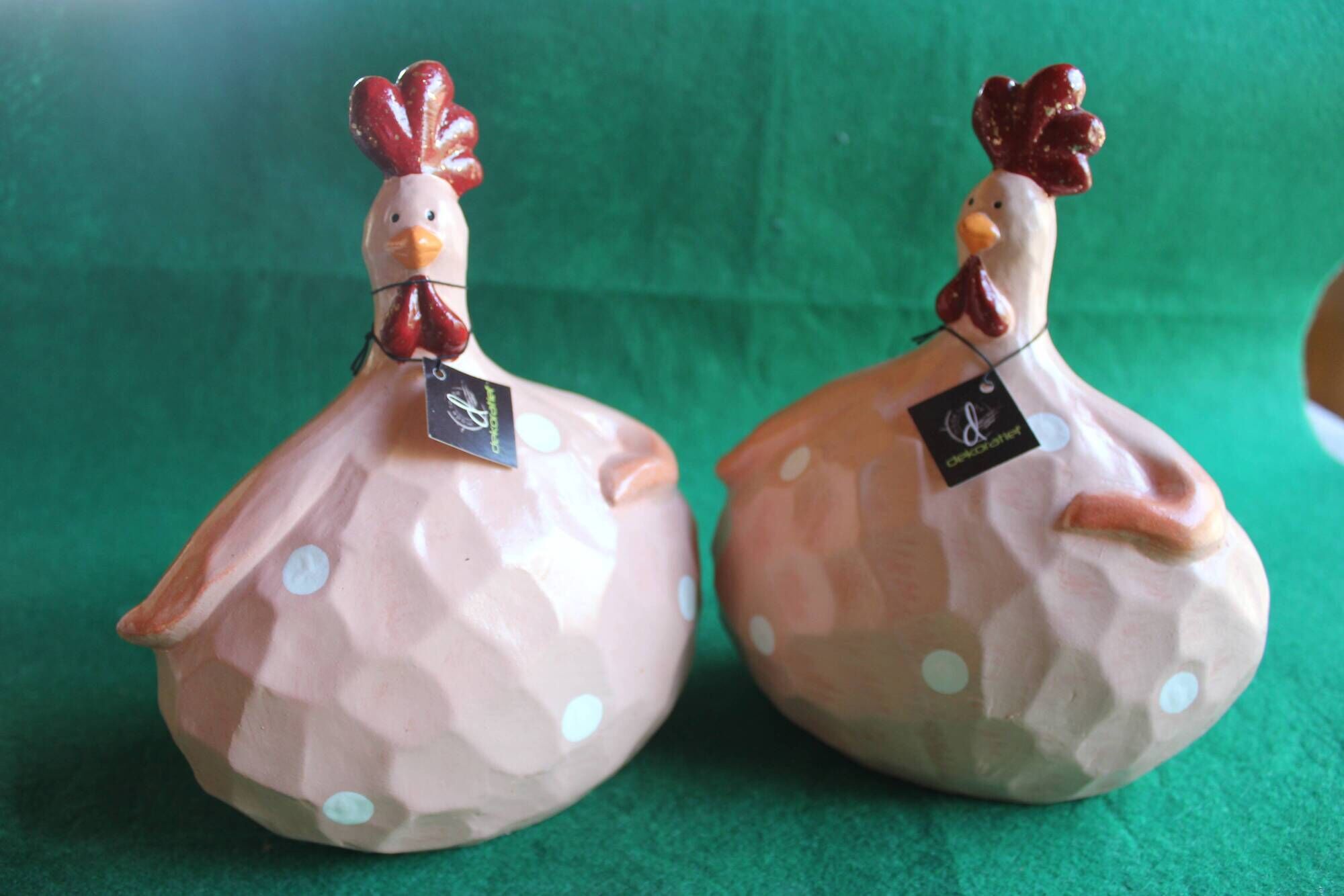 Adorable vintage chickens