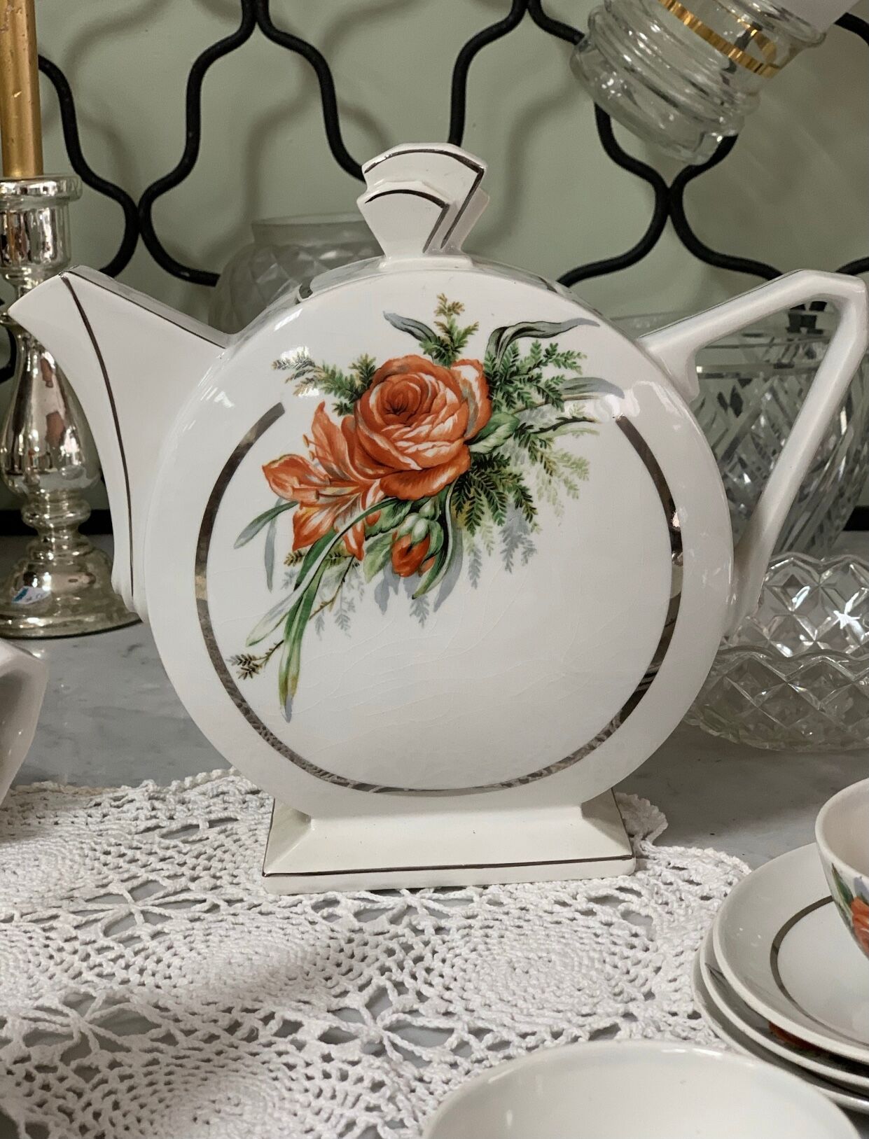 Old earthenware tea coffee set, HBCM Daisy -Teapot, 7 cups/sub-cups, sugar bowl