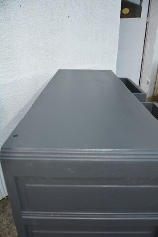 The 1930s Parisian buffet