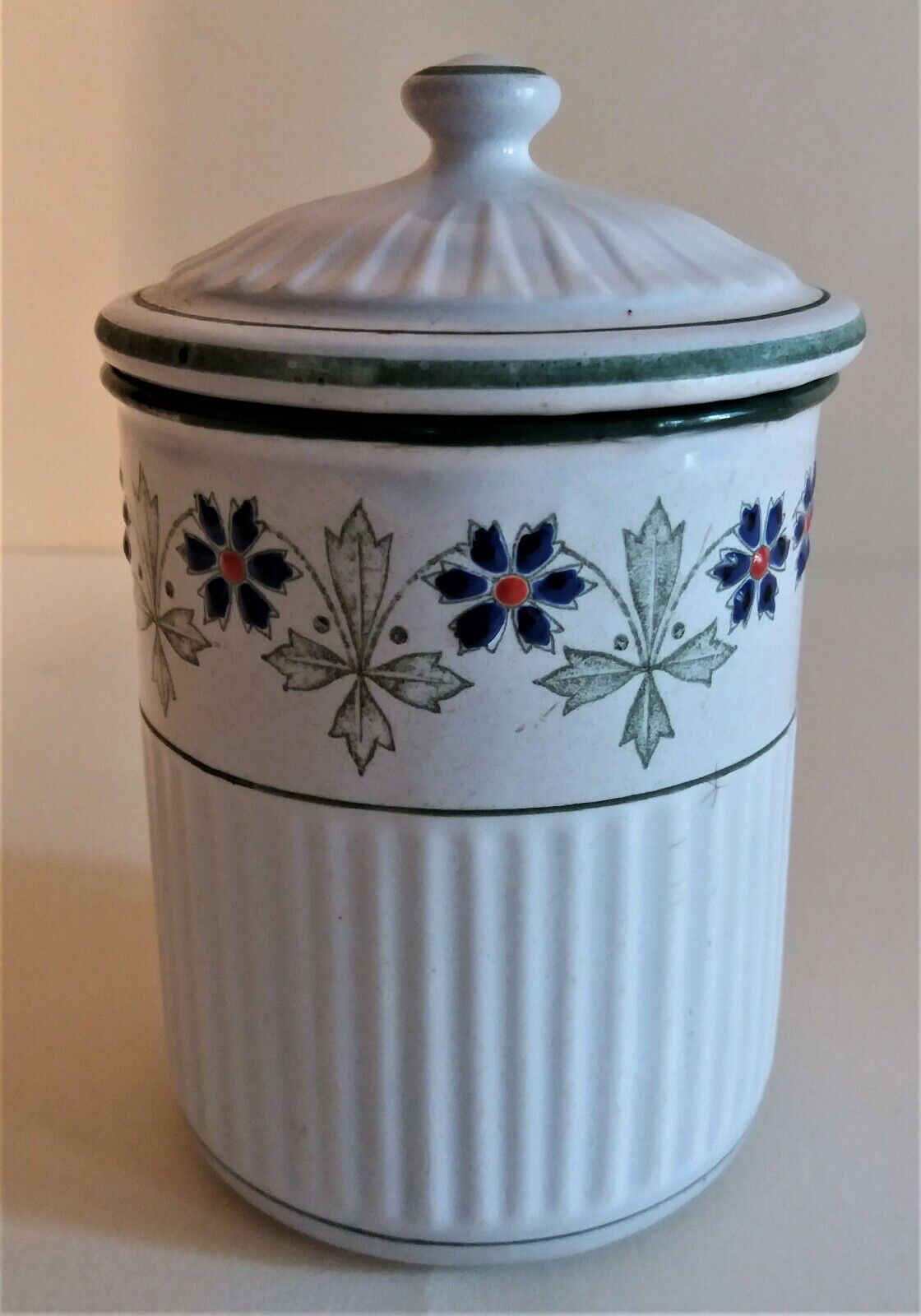 BB enameled sheet spice box pot with blueberry frieze chicory