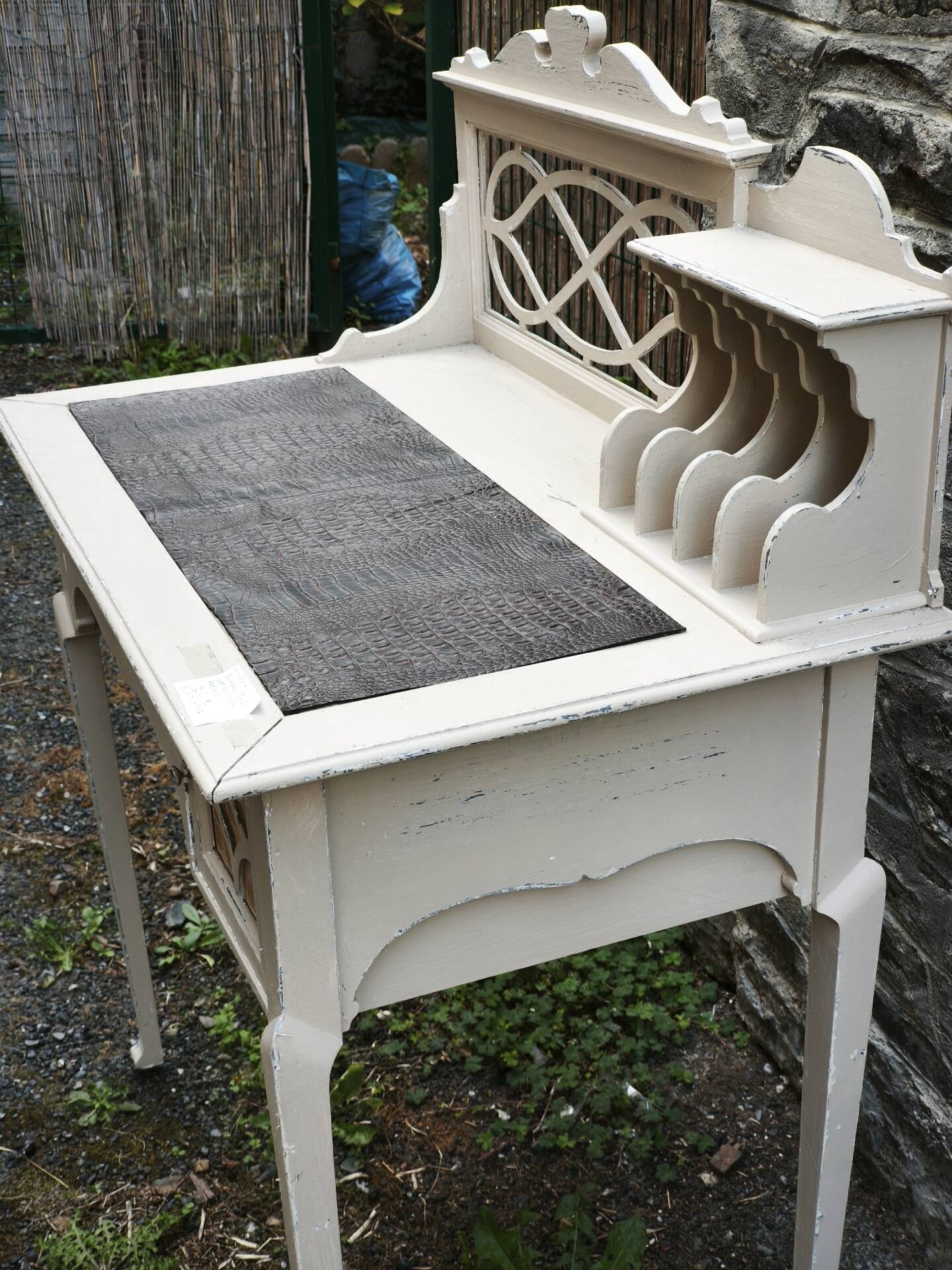 Graduated desk