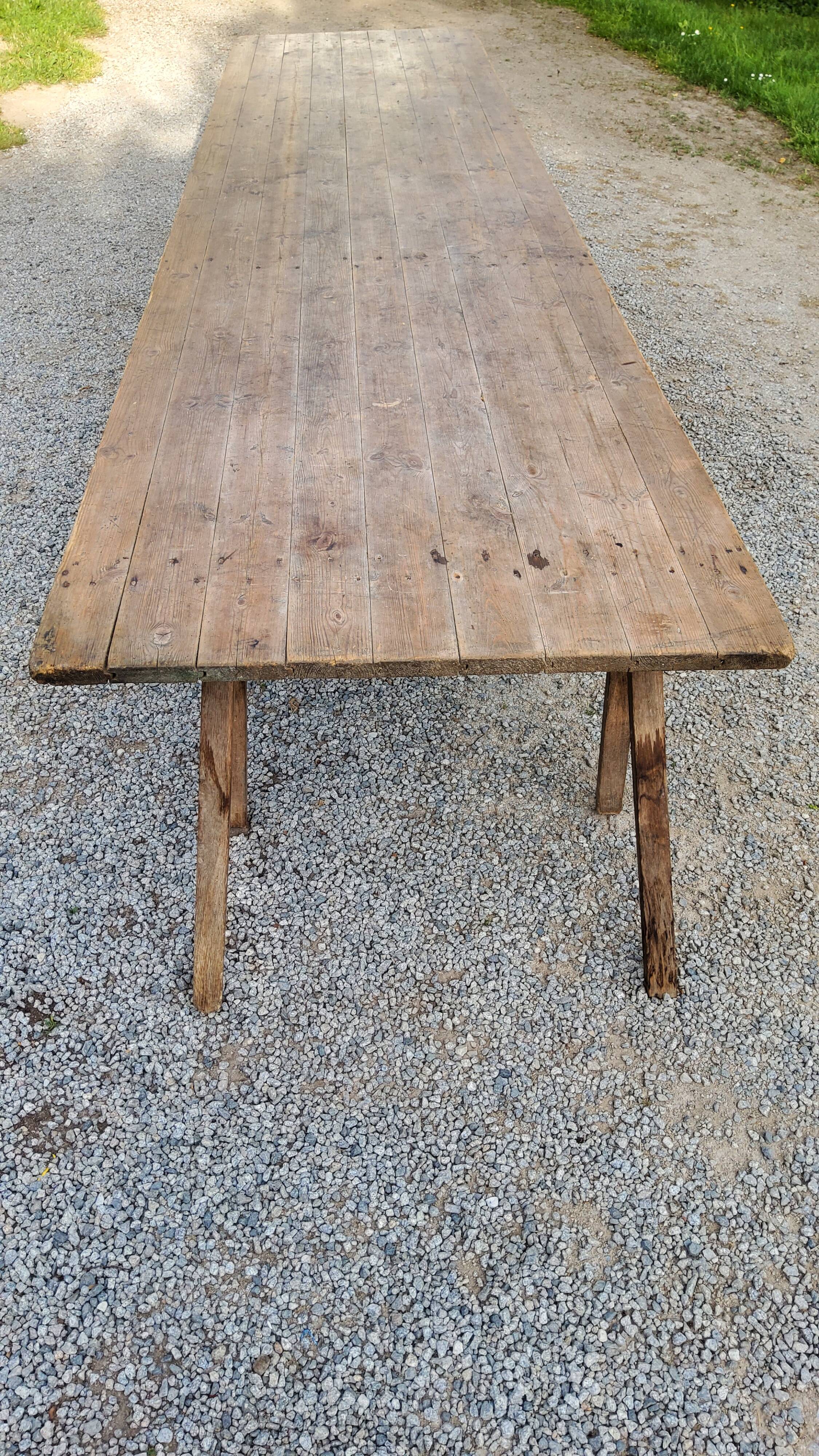Thresher table