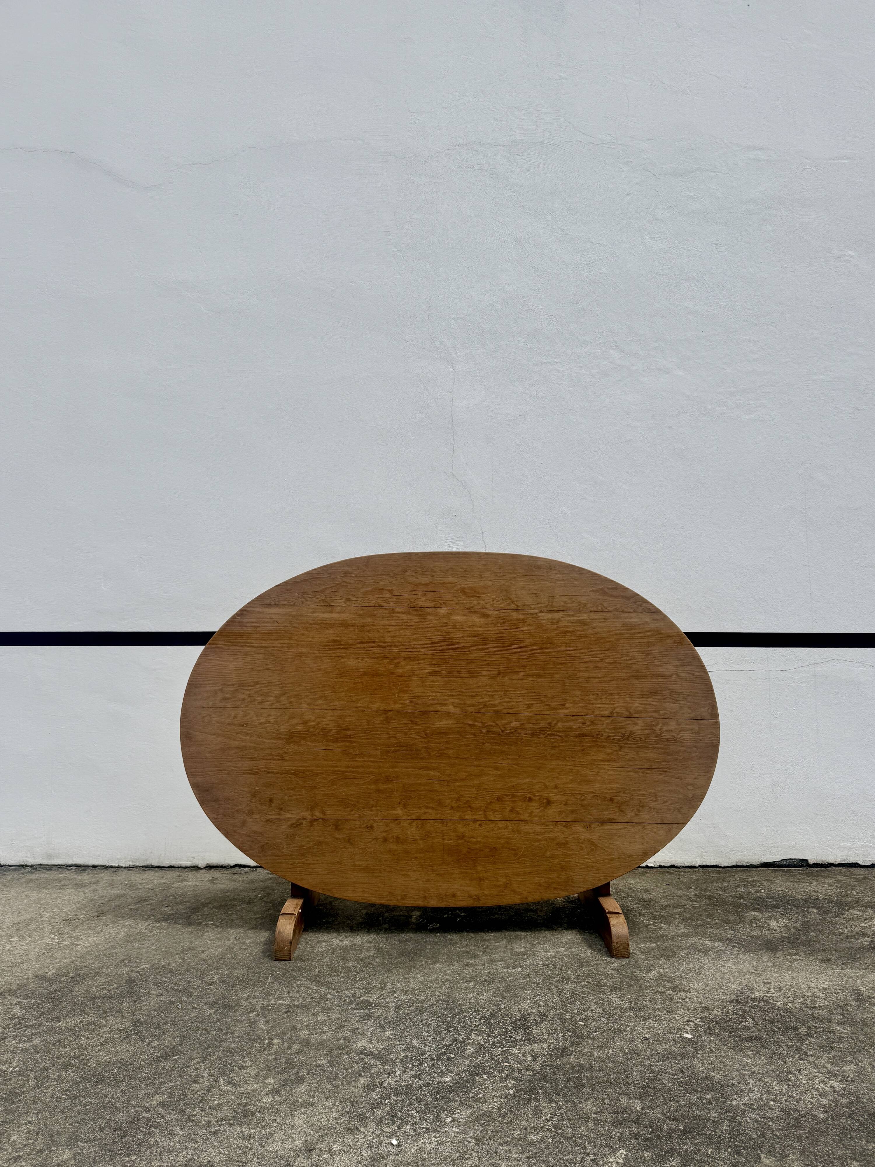 Folding table "Vignobles" in Bordeaux style