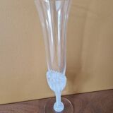Soliflore vase in crystal and glass paste - Daum France - Fuchsia model - Signed at the tip