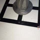 Round table signed OLY Studio