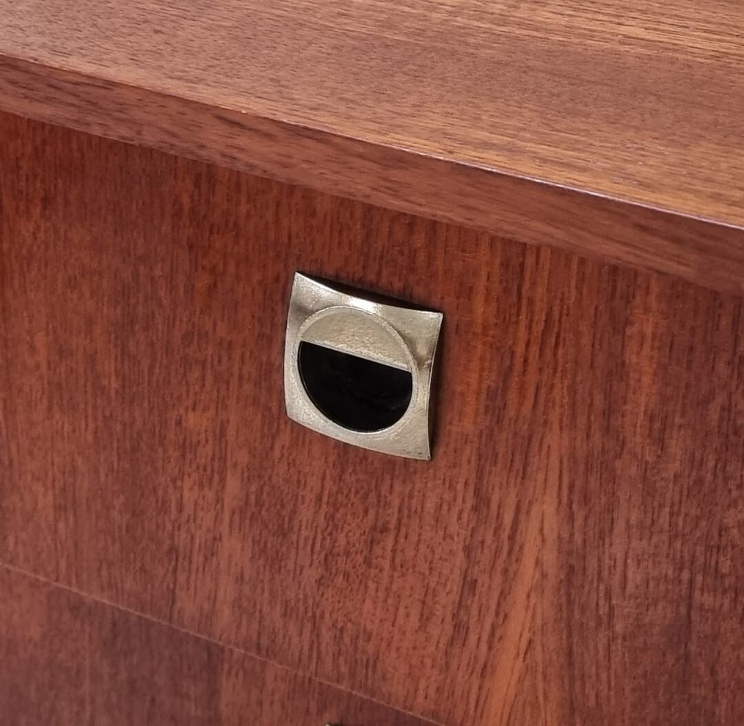 Armoire à chaussures du milieu du siècle