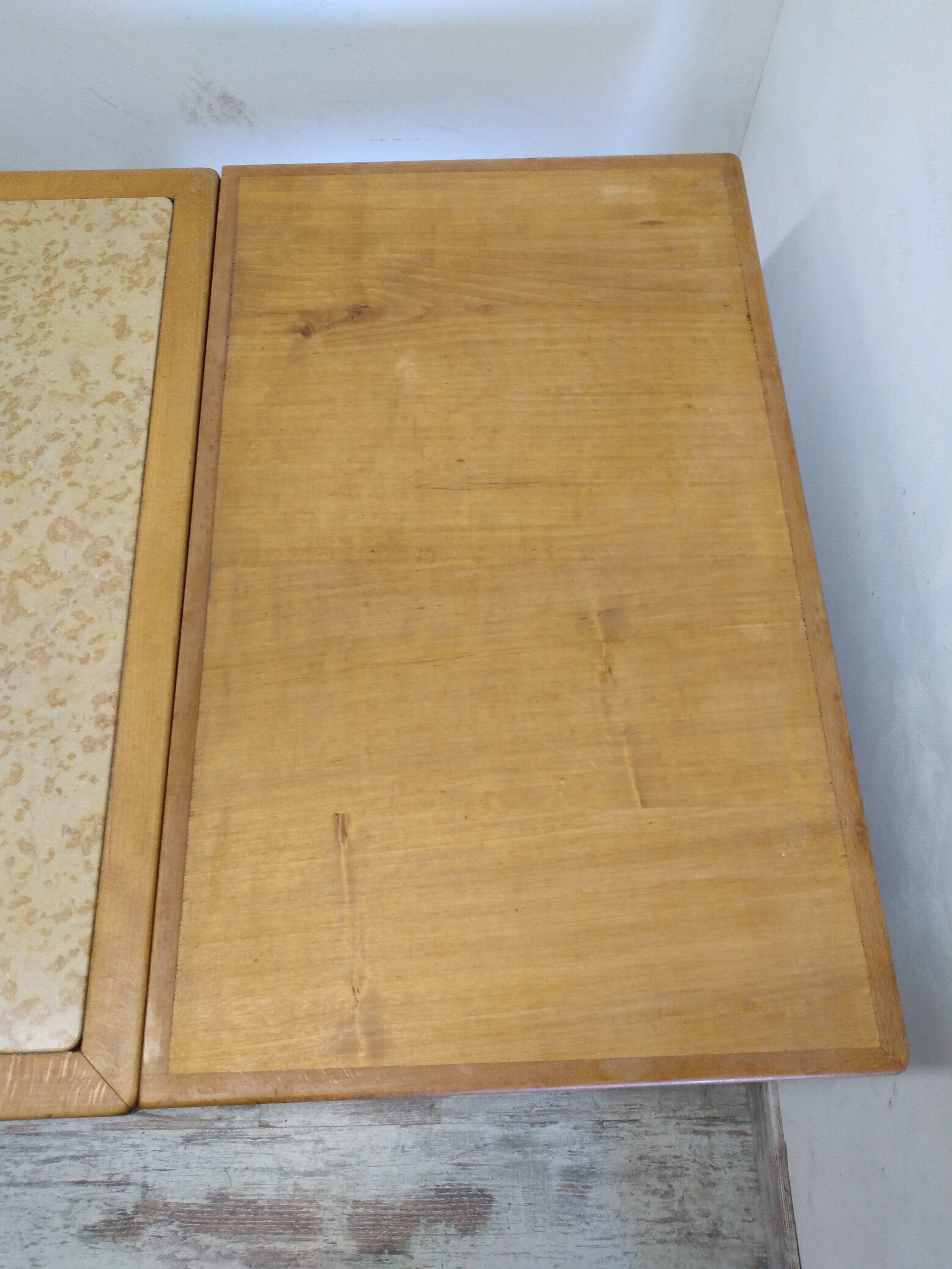 Wood and marble table with extensions