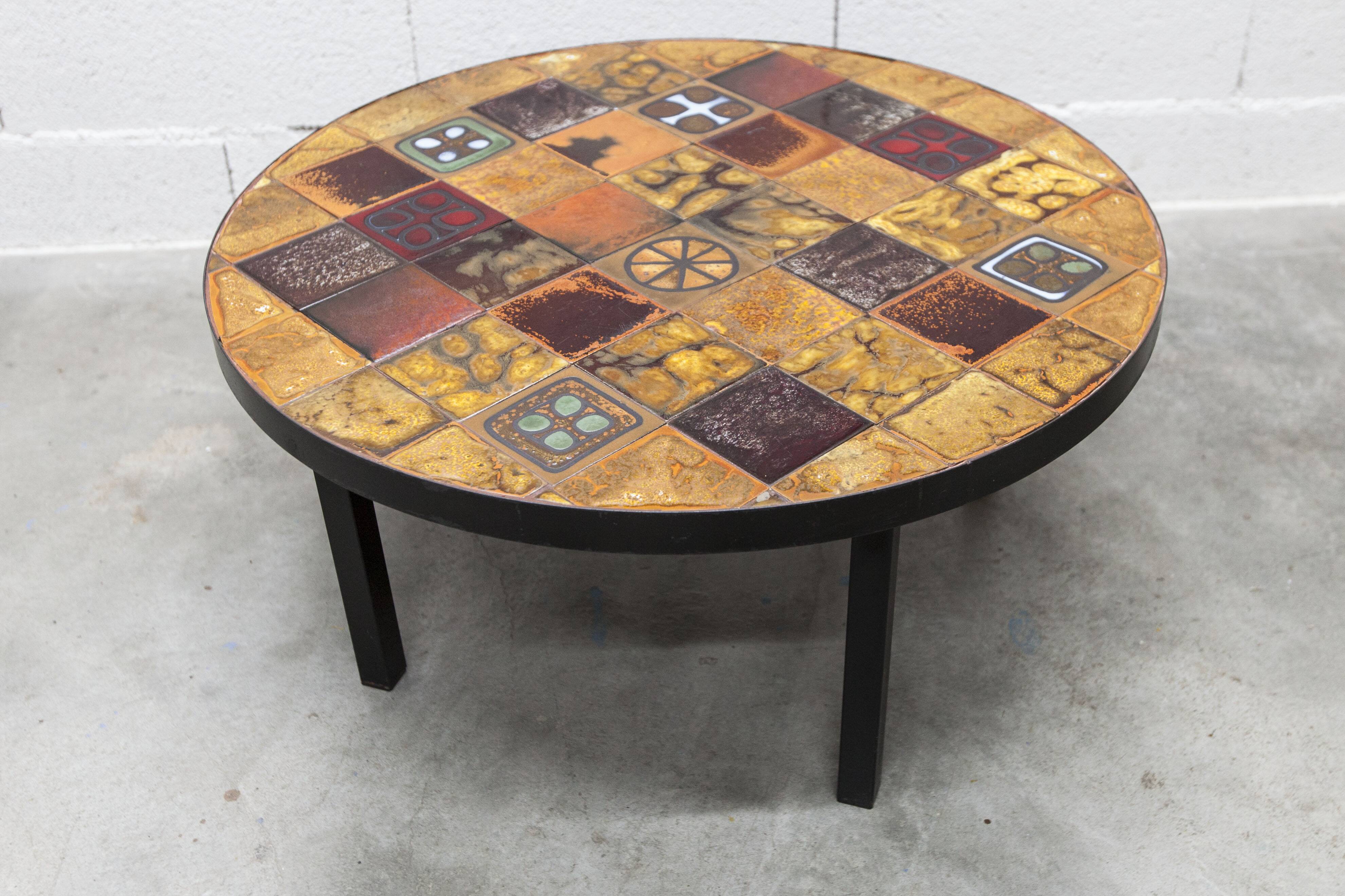 Table basse ronde céramique de Jean Gregorieff