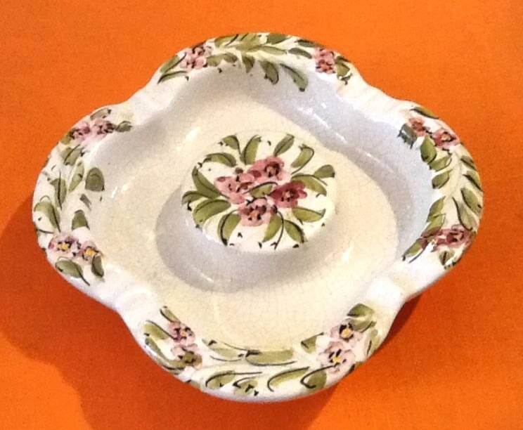Ceramic ashtray / pocket emptier