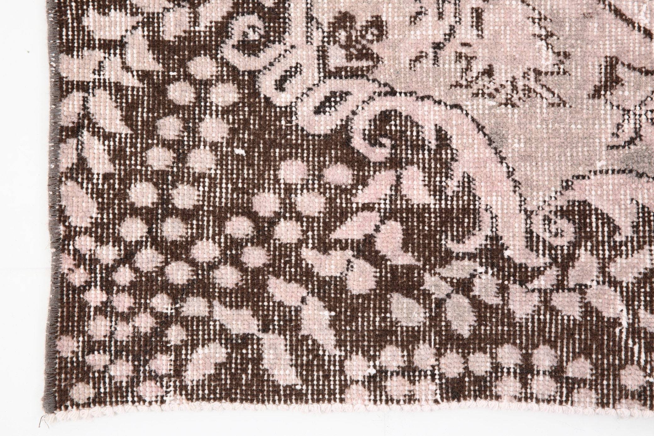 6' x 8' Pink Turkish Vintage Rug 199x287 cm