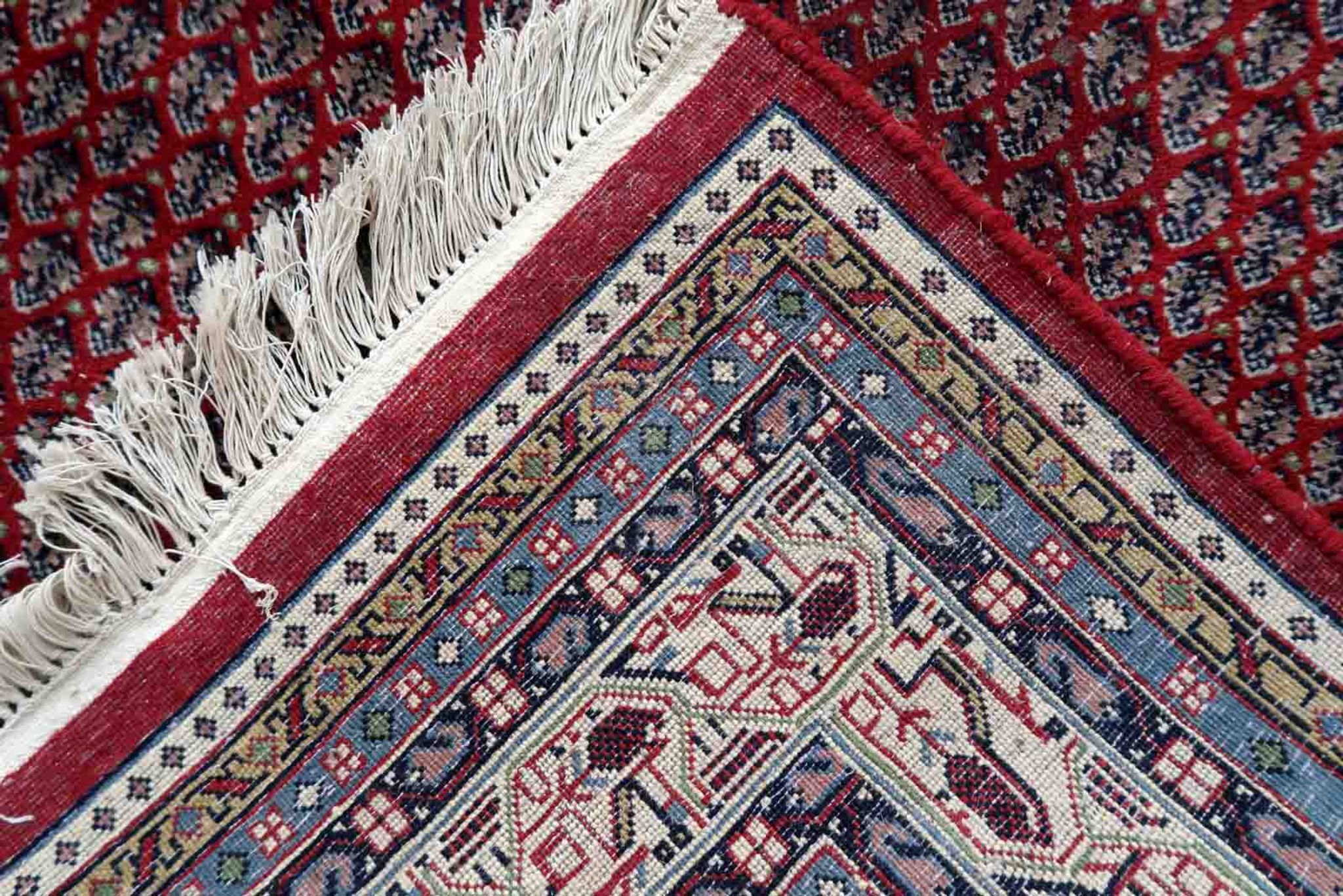 Handmade indian indian vintage rug 204cm x 252cm 1970s