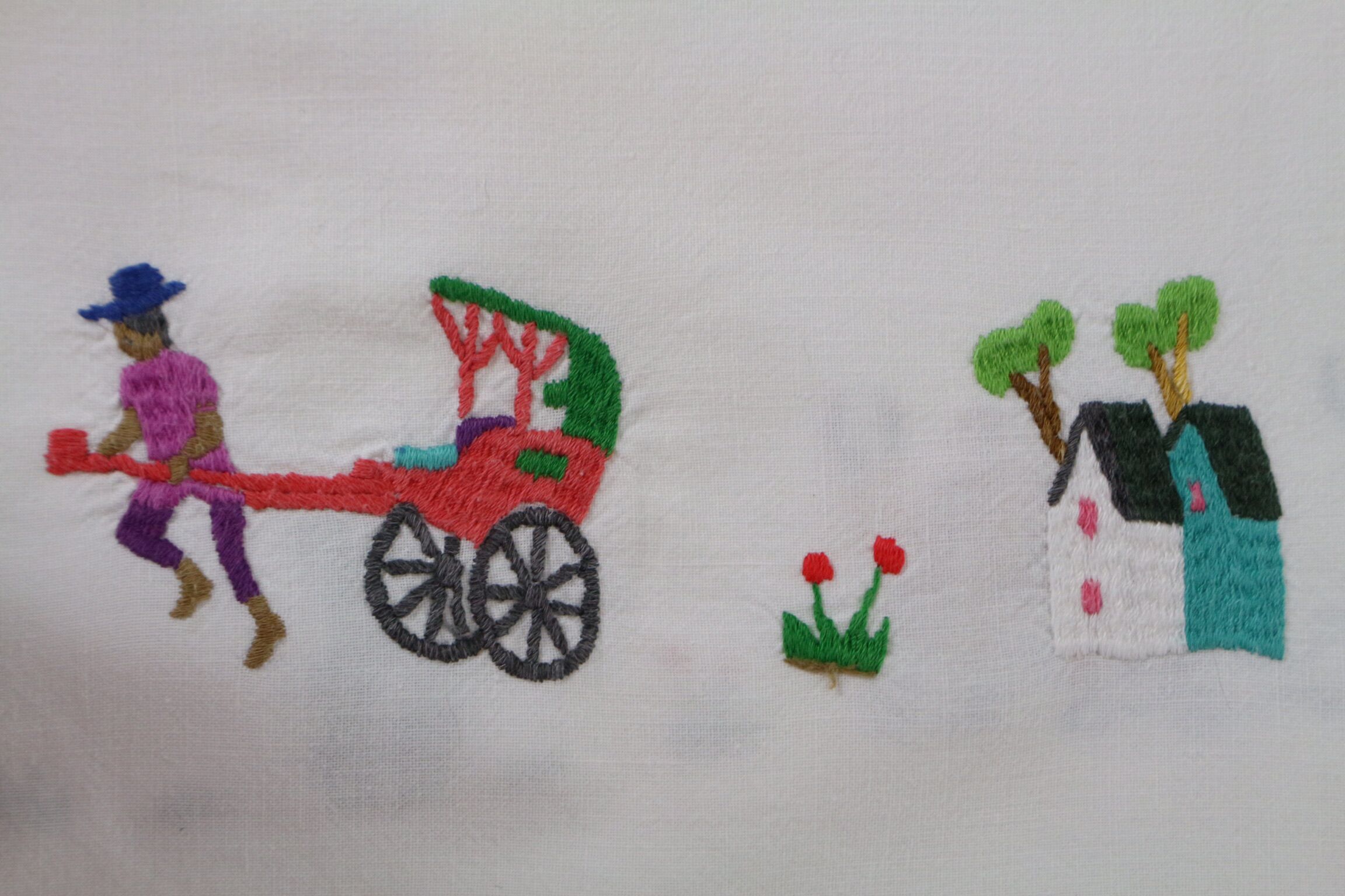 Tavaglia with peasant embroidery