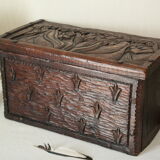 Carved wooden chest bas-reliefs artisanal XXth