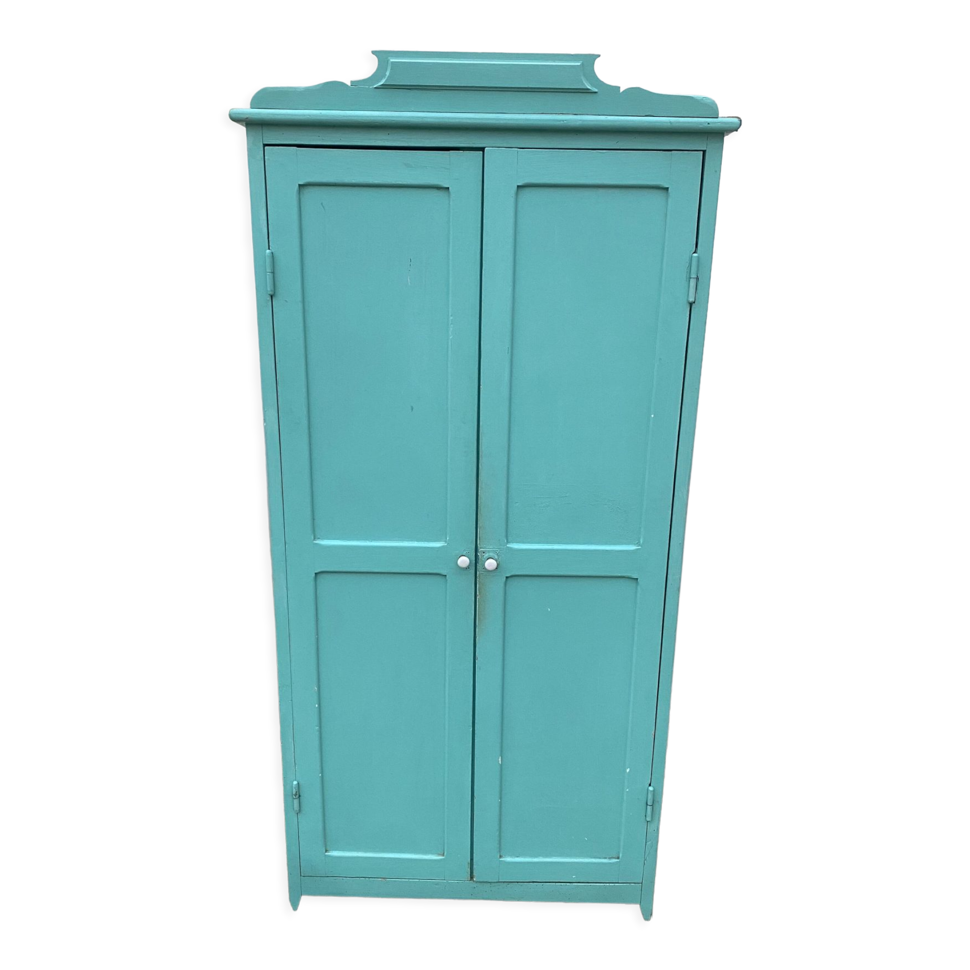 Armoire parisienne