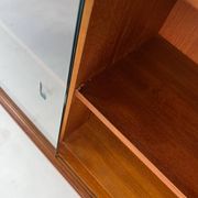Vitrine vintage en teck, buffet, étagère des années 60, style mid-century.