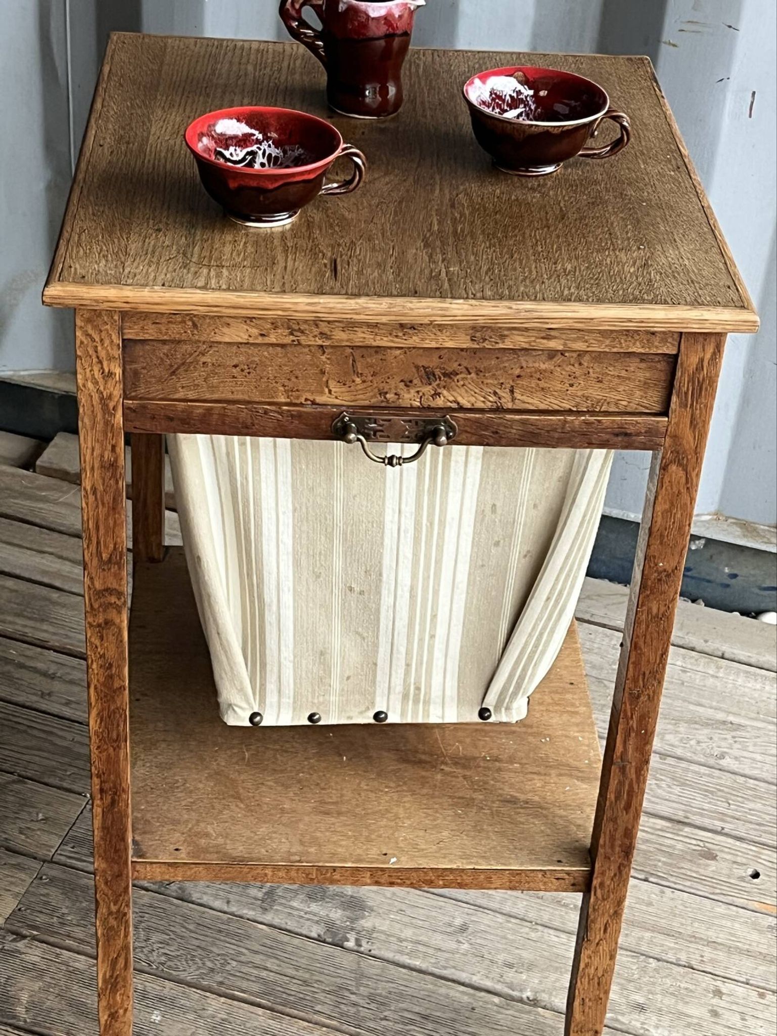 Ancienne table de couture
