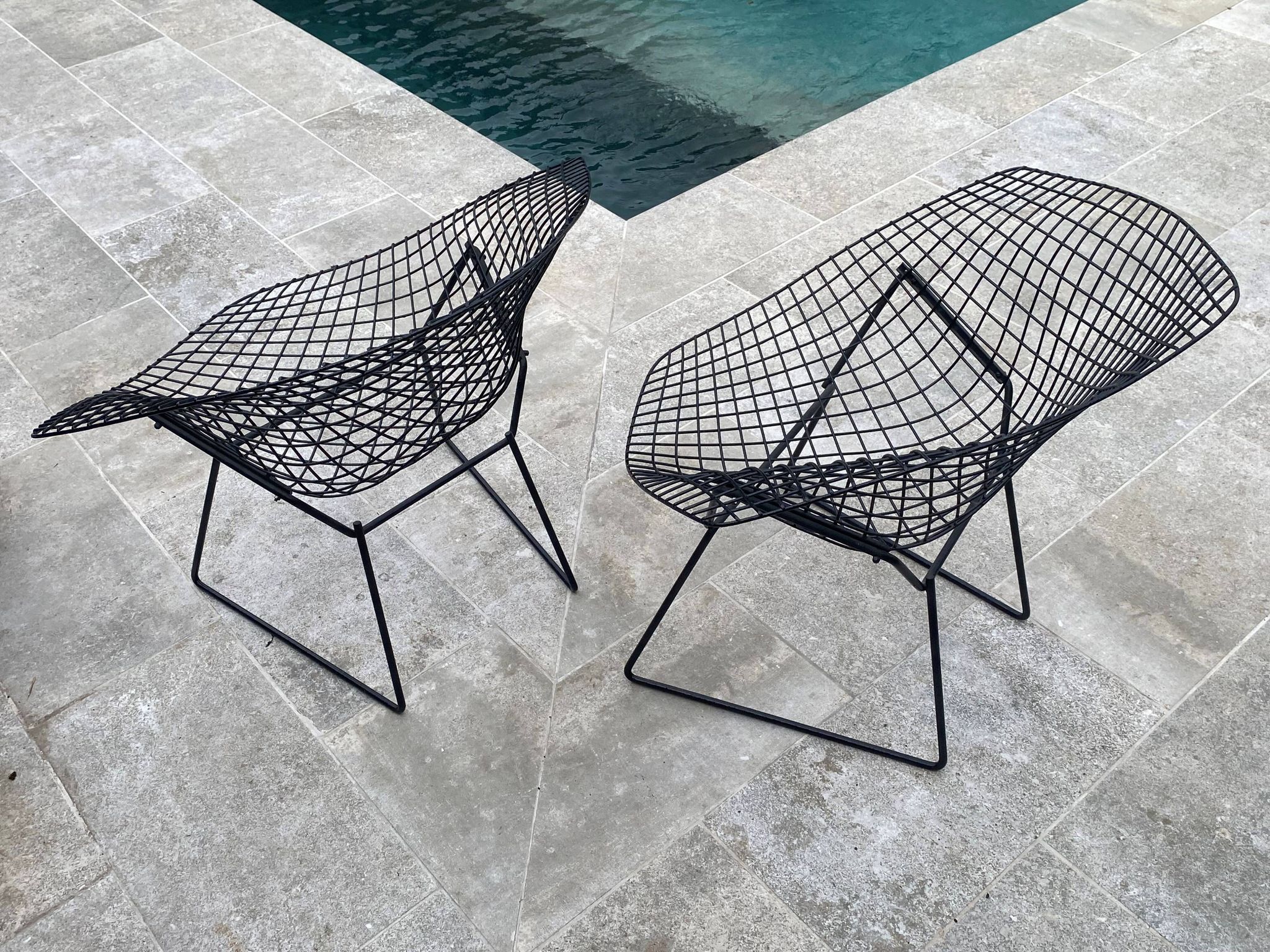 Pair of Harry Bertoia KNOLL 1950s vintage small diamond armchairs