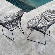 Pair of Harry Bertoia KNOLL 1950s vintage small diamond armchairs