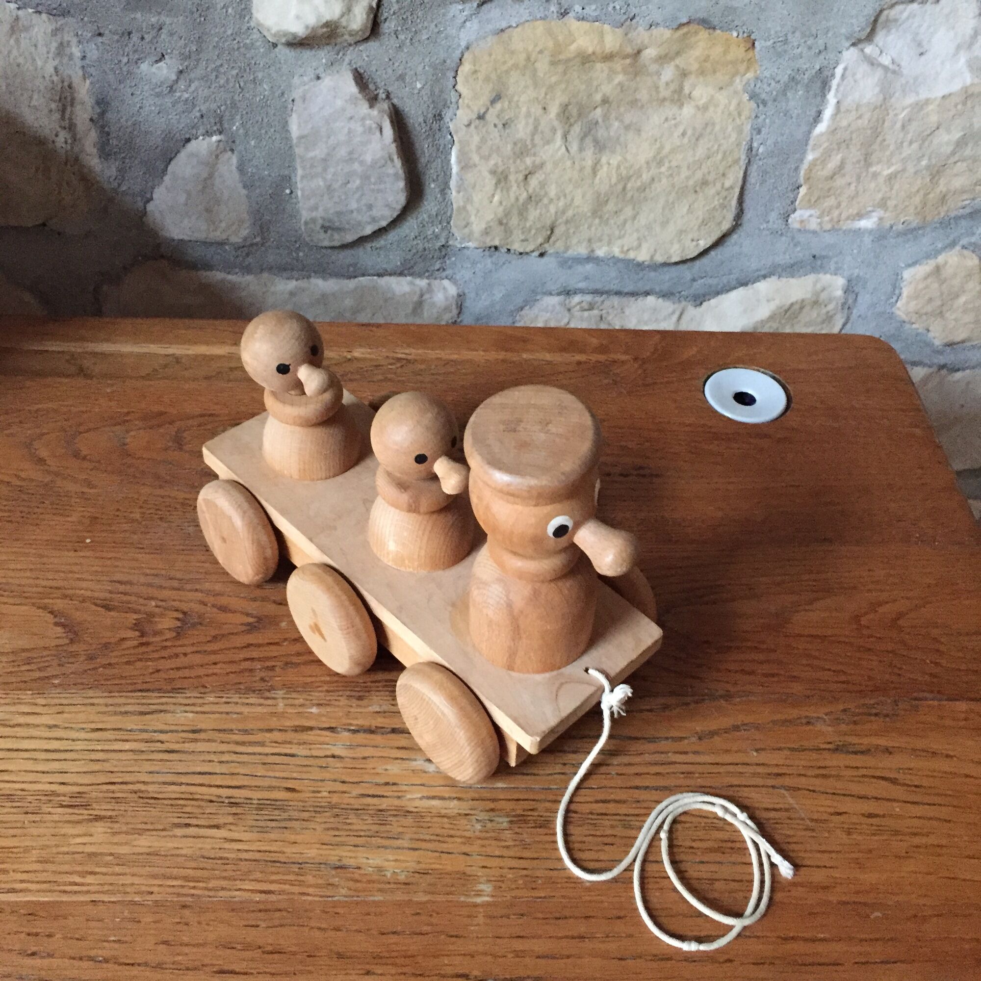 Canards en bois à tirer