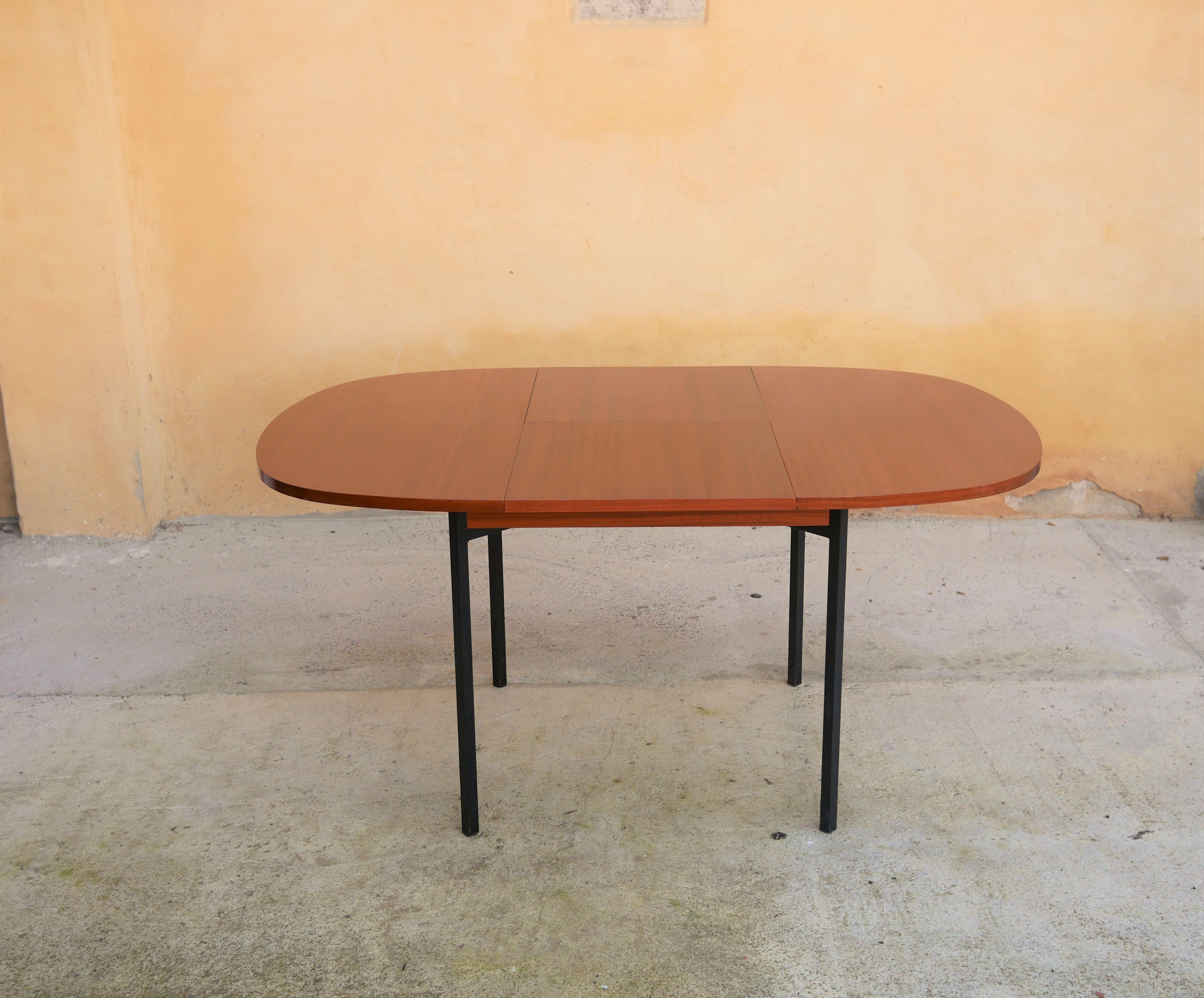 Table à manger extensible vintage par Pierre Guariche edition Minvielle