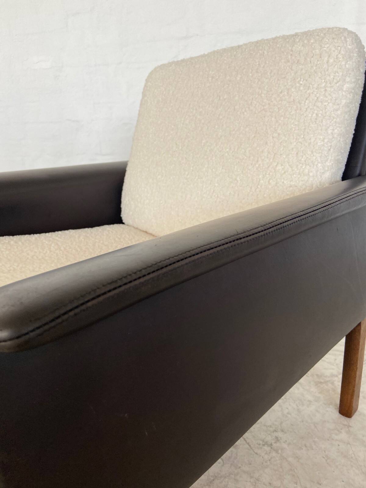 1960s retro Hans Olsen rosewood and leather lounge chair