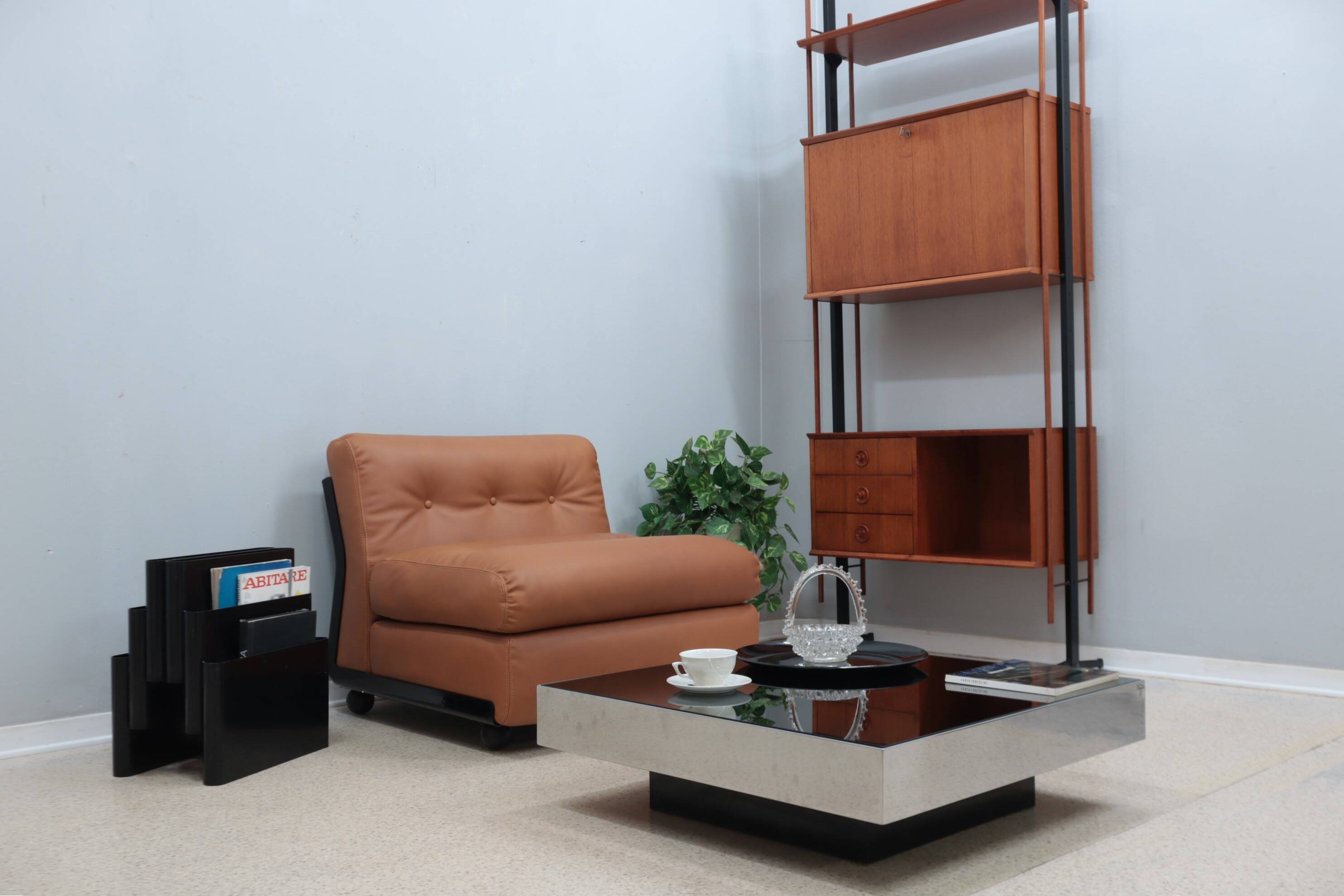 Mirrored glass low coffee table ny form 1960s