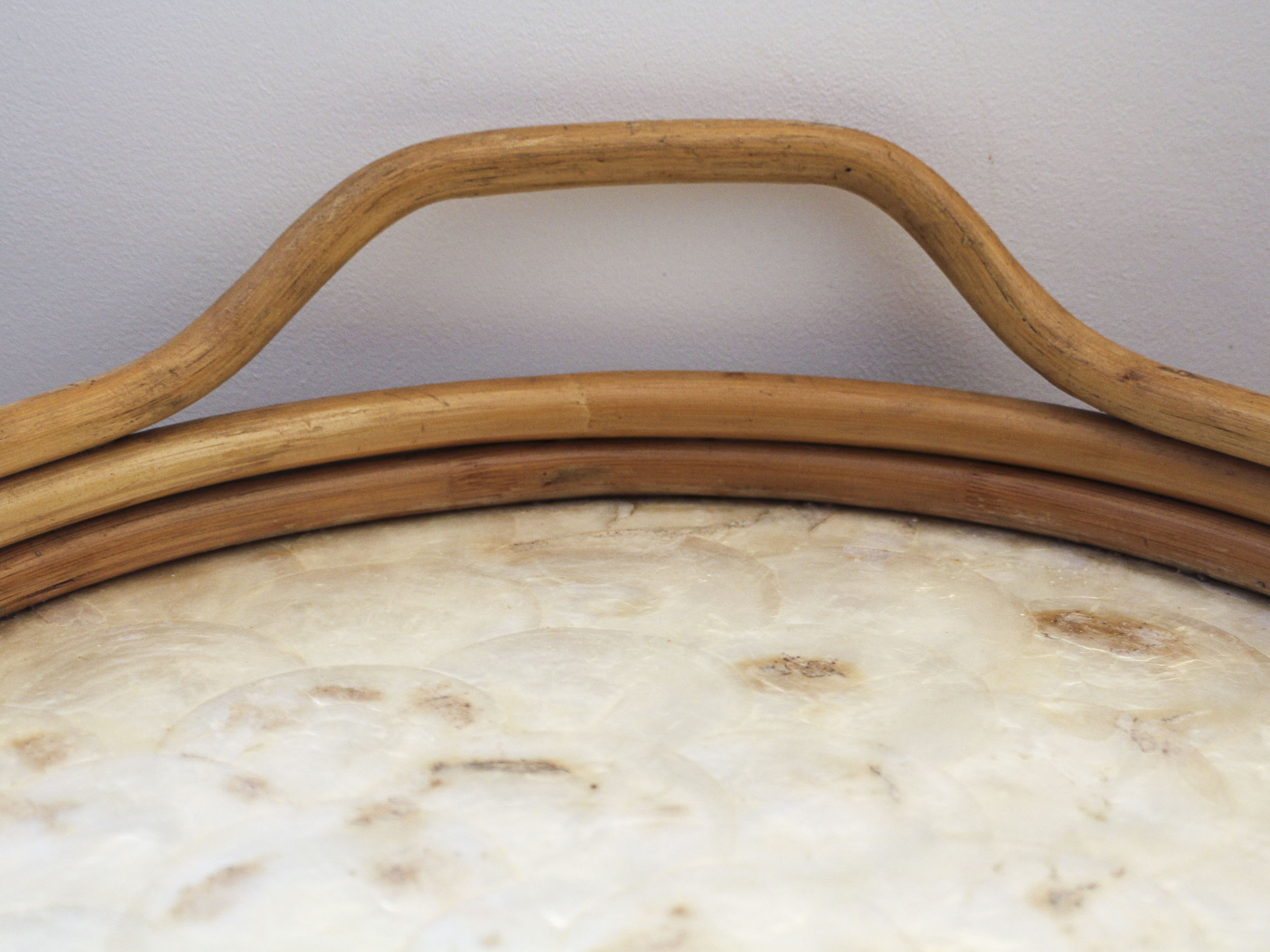 Plateau rond rotin et nacre