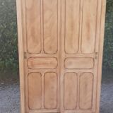 Parisian cabinet with 2 sliding doors 1 shelf solid beech