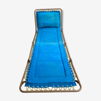 Camp bed or folding deckchair