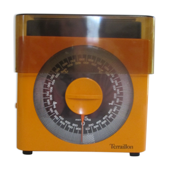 Kitchen scale of the Terraillon brand.