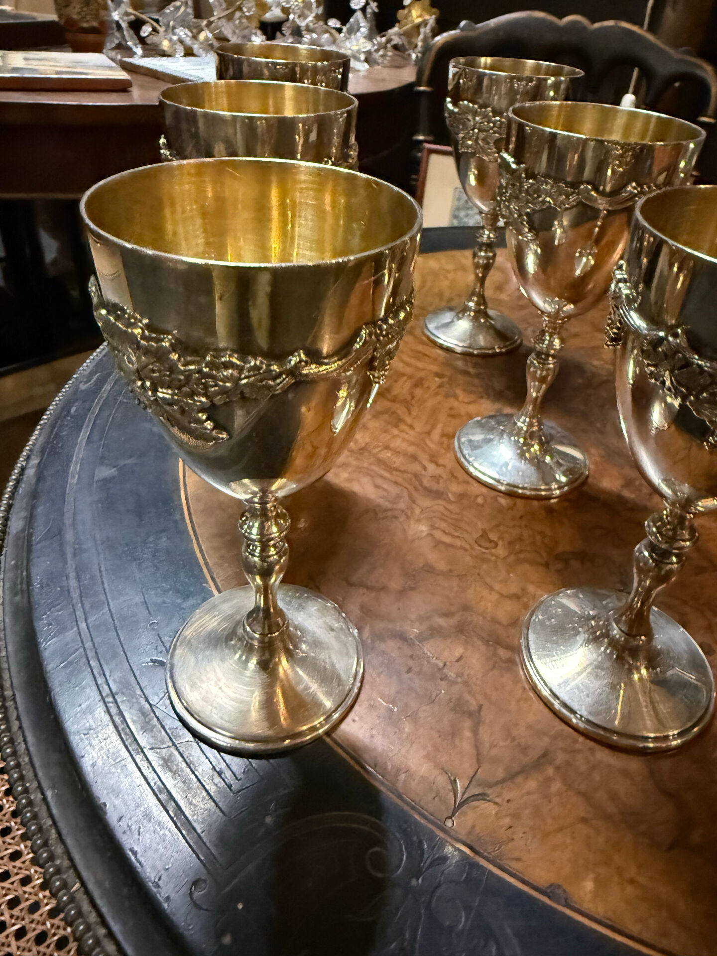 Carafe et 6 verres en métal argenté