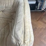 Canapé d’angle Togo ligne Roset en tissu velours beige