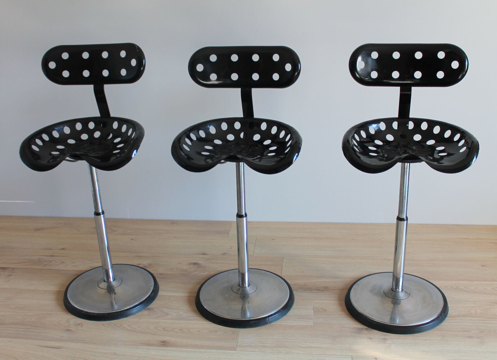 Set of 3 Mirima Stools