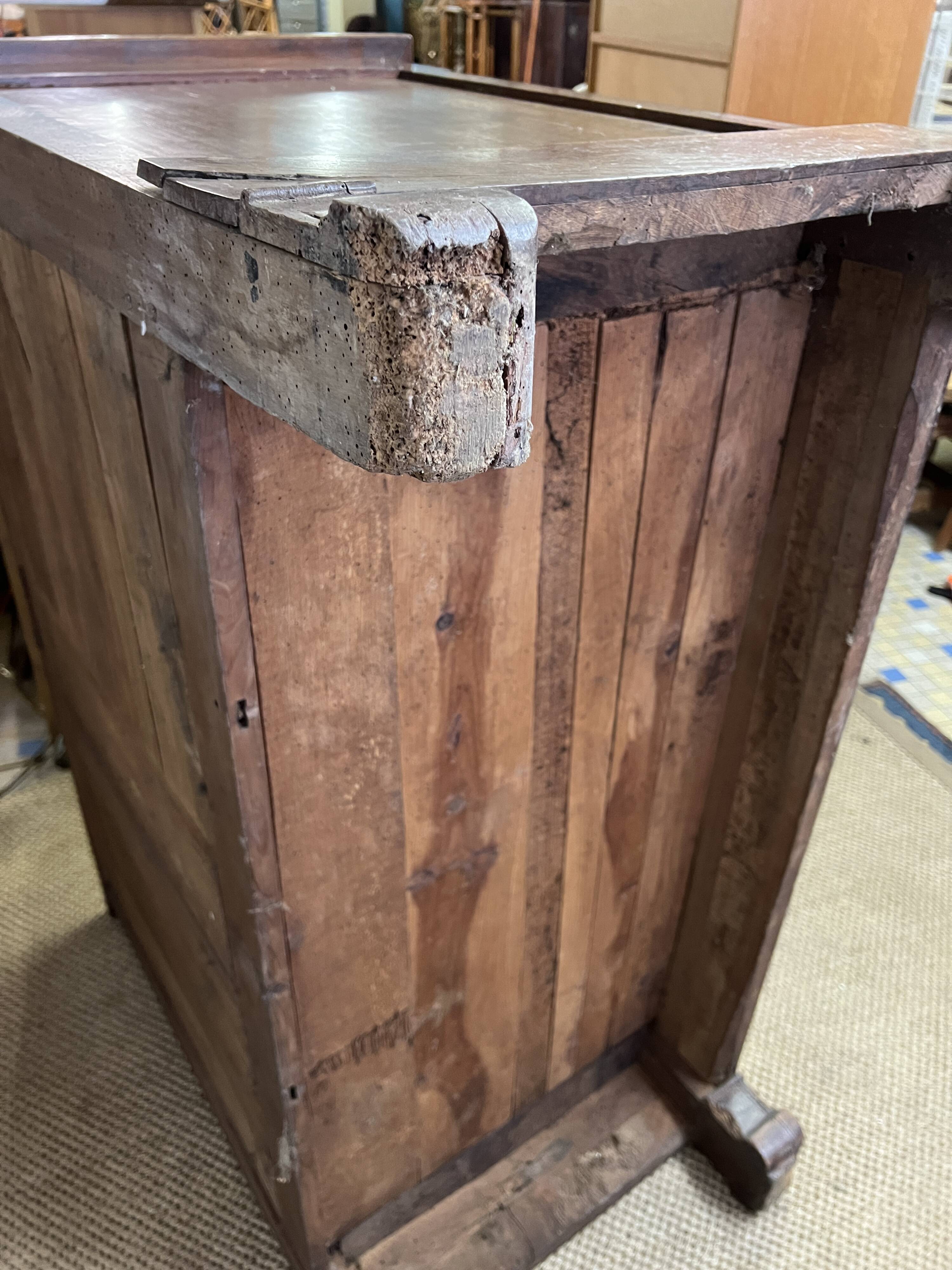 Commode en bois Louis Philippe du 19è siècle