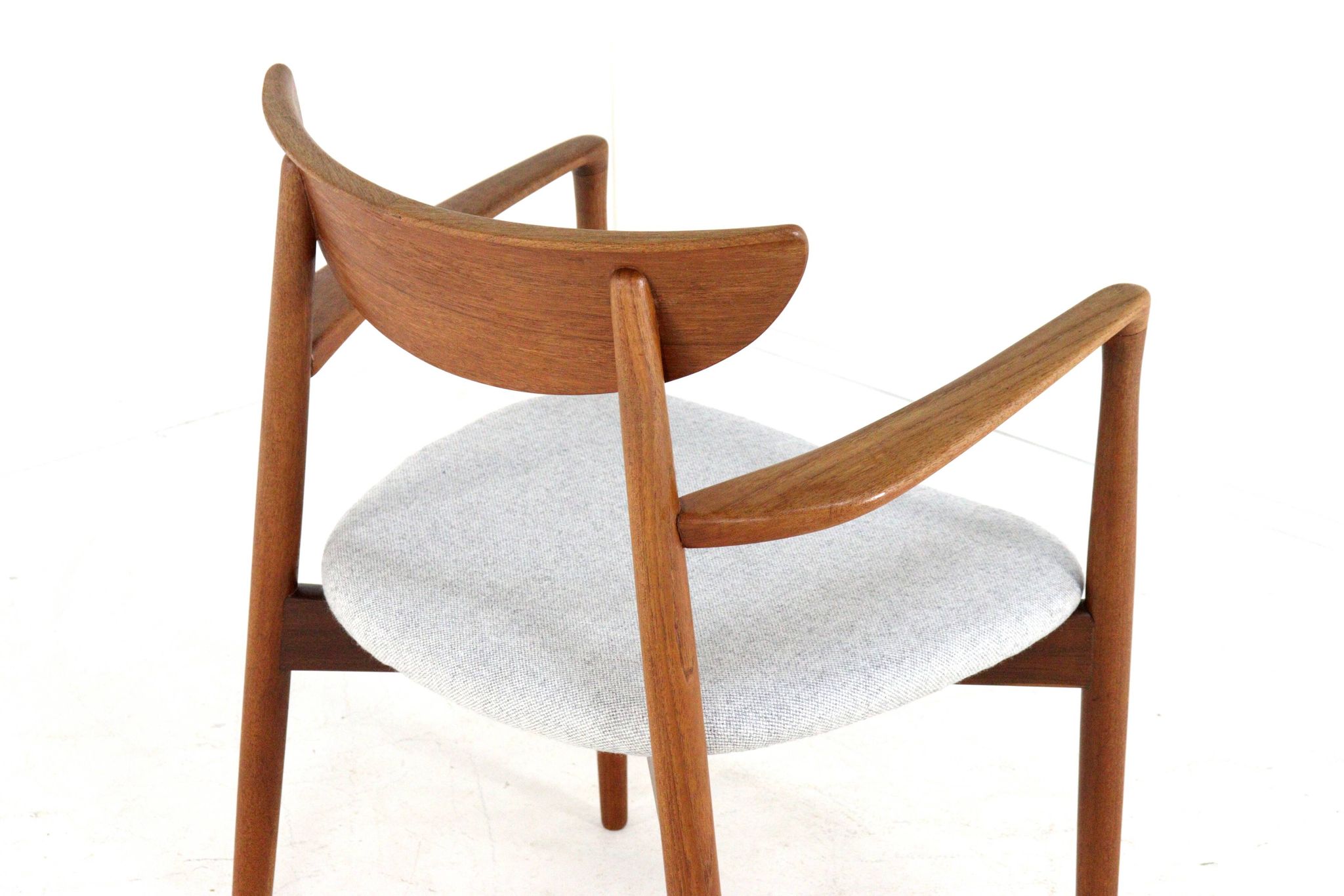Set of 4+2 Harry Ostergaard for Randers Møbelfabrik chairs - danish design