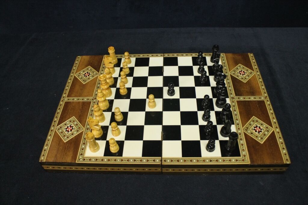 Wooden chess game
