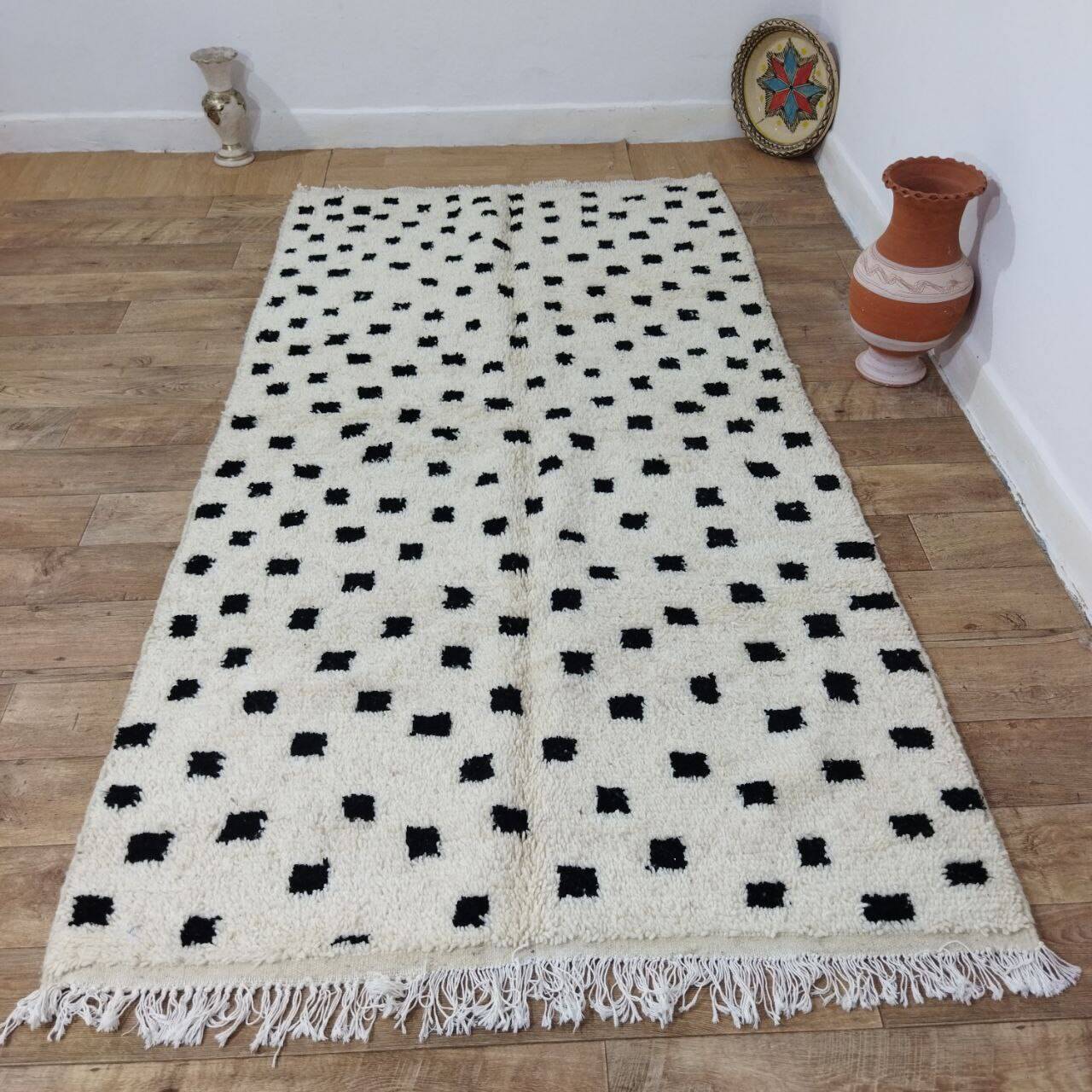 Handmade Moroccan Berber Rug 255 X 138 CM