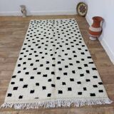 Handmade Moroccan Berber Rug 255 X 138 CM