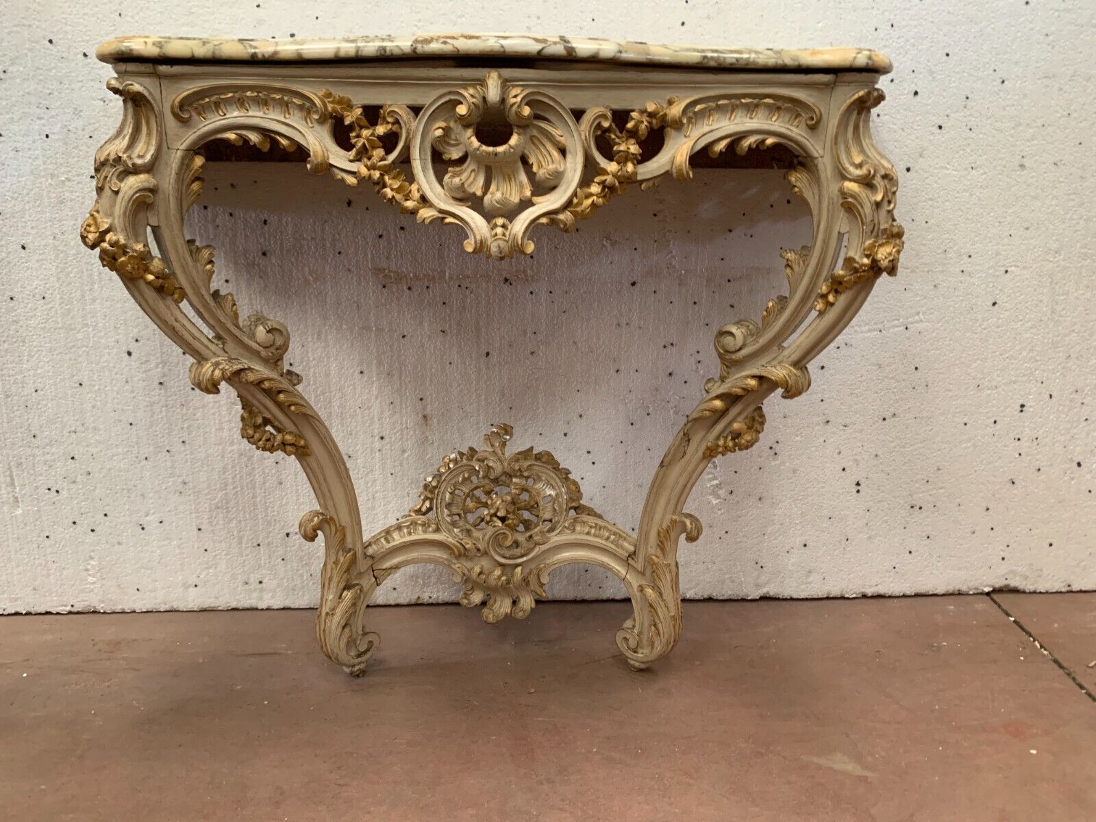 Carved console Louis XV style painted and gilded wood XX century