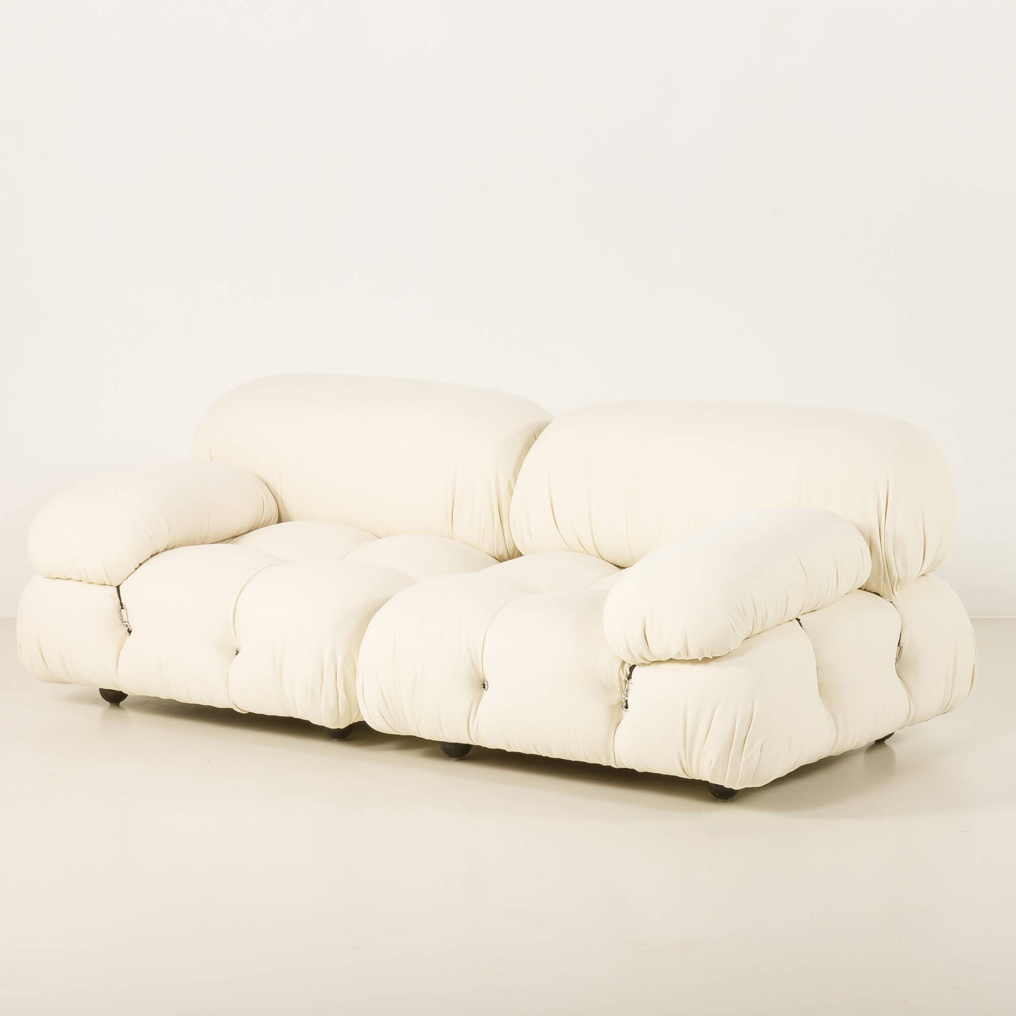 Camaleonda Sofa by Mario Bellini renovated in linen upholstery