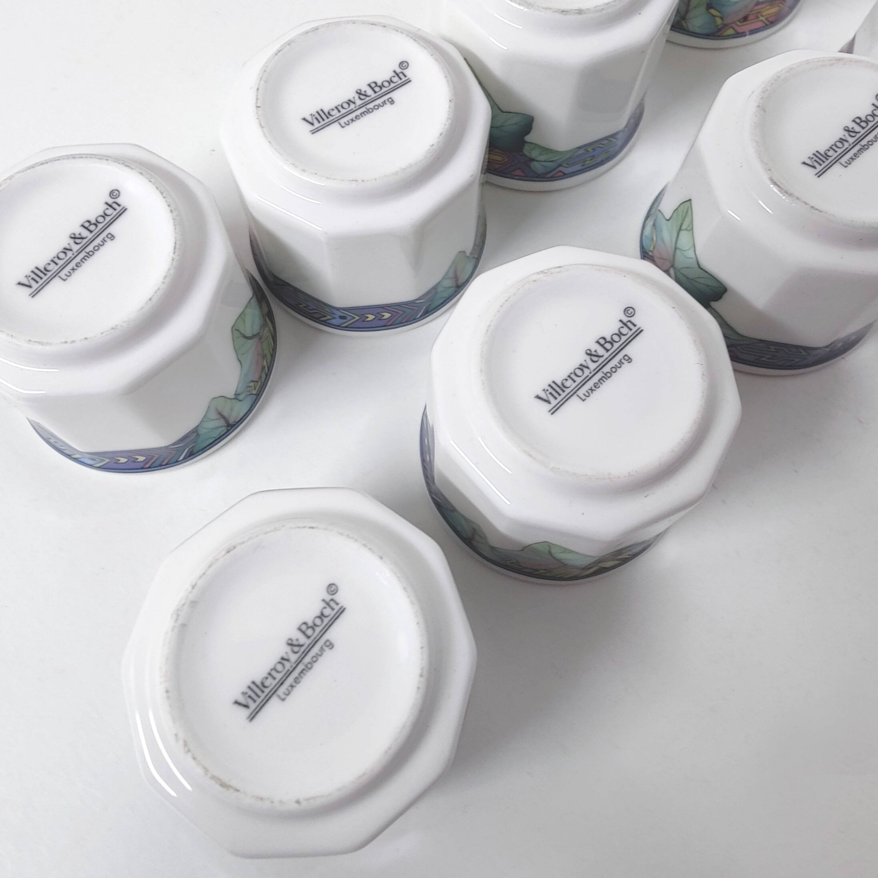 Lot of 8 Villeroy and Boch Pasadena porcelain egg cups with floral decoration