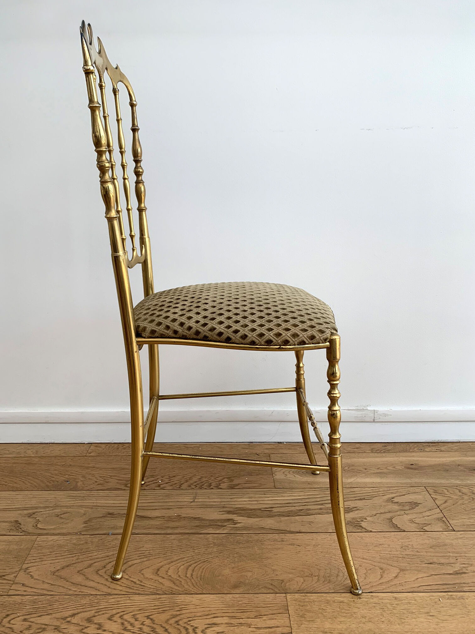 5 chairs by Chiavari Italy